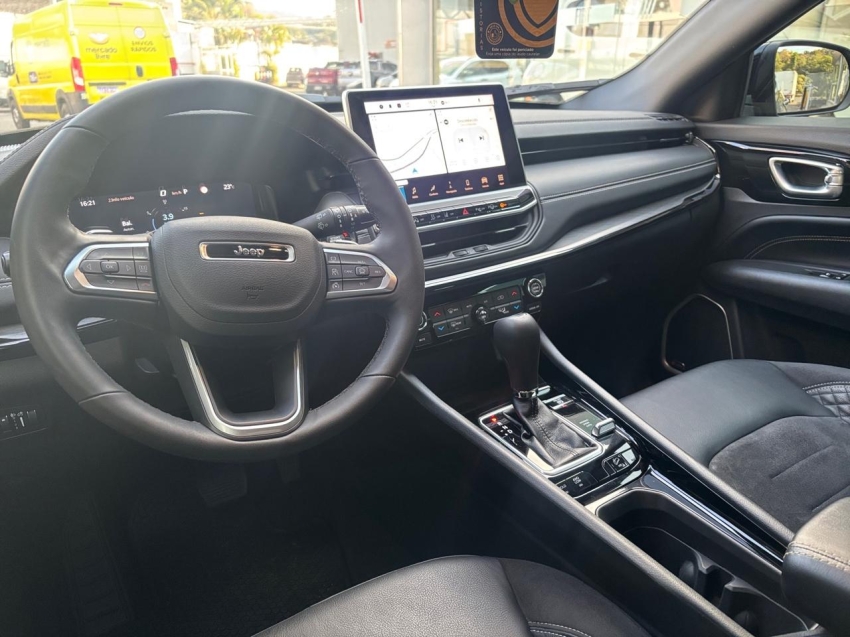 jeep compass 2.0 hurricane 4 turbo gasolina blackhawk at9 flex 4p automatico 2025 jeep compass 2.0 hurricane 4 turbo gasolina blackhawk at9 flex 4p automatico 2025