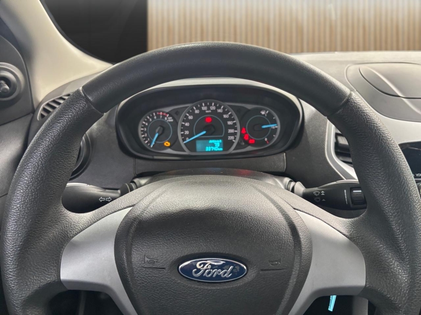 ford ka 1.5 ti-vct flex se plus sedan manual 4p 2020 ford ka 1.5 ti-vct flex se plus sedan manual 4p 2020