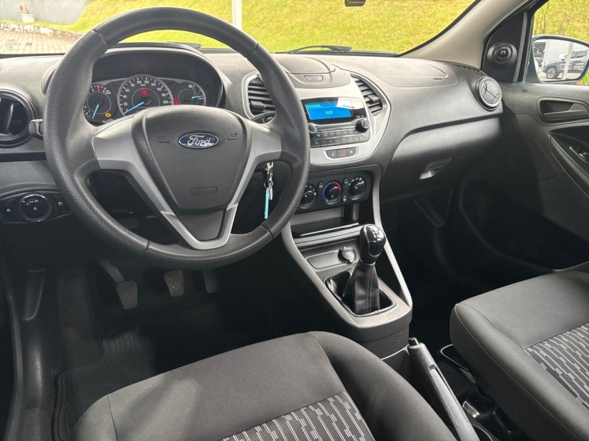 ford ka 1.5 ti-vct flex se plus sedan manual 4p 2020 ford ka 1.5 ti-vct flex se plus sedan manual 4p 2020