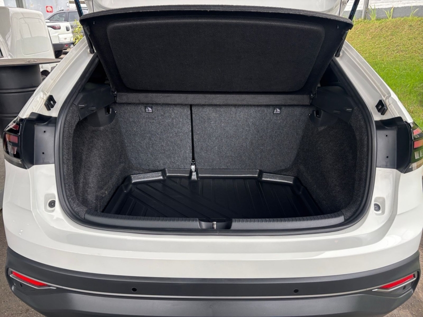 volkswagen nivus 1.0 200 tsi total flex highline automatico 4p 202410