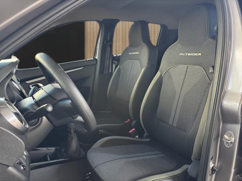 kwid outsider 20266