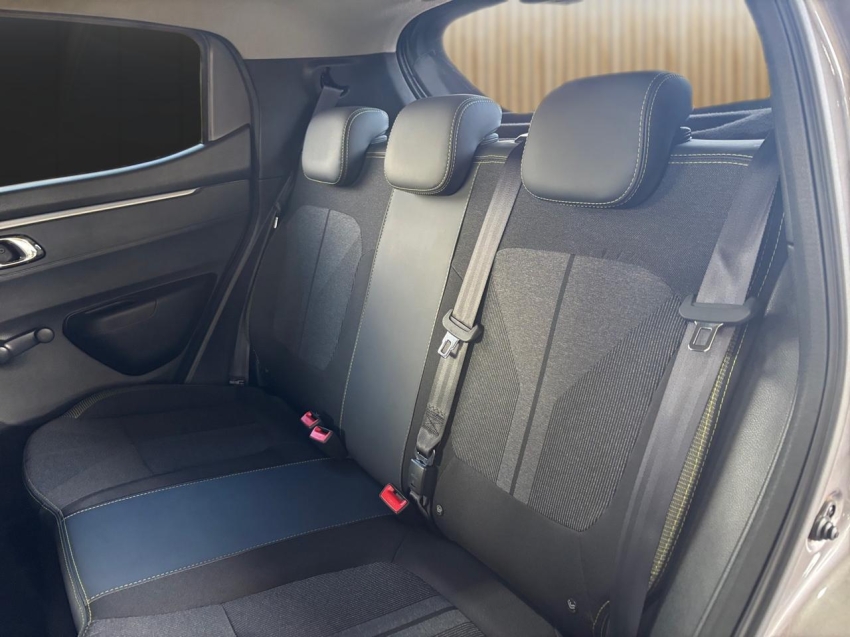 kwid outsider 202610