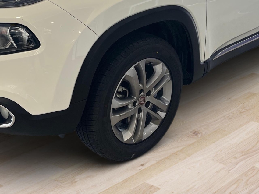 fiat toro 2.4 16v multiair flex volcano at9 2.3 4p automatico 20204