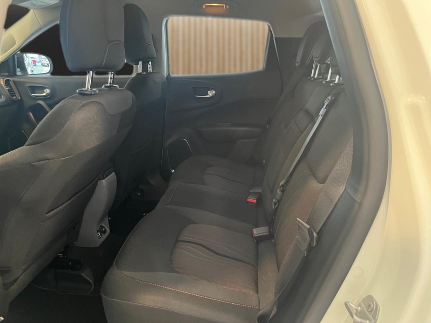 fiat toro 2.4 16v multiair flex volcano at9 2.3 4p automatico 20209