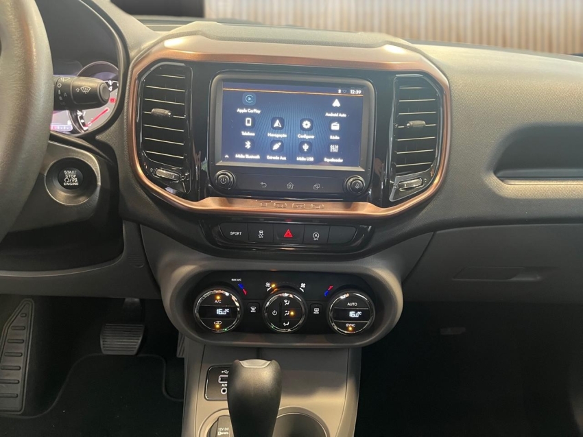 fiat toro 2.4 16v multiair flex volcano at9 2.3 4p automatico 202011