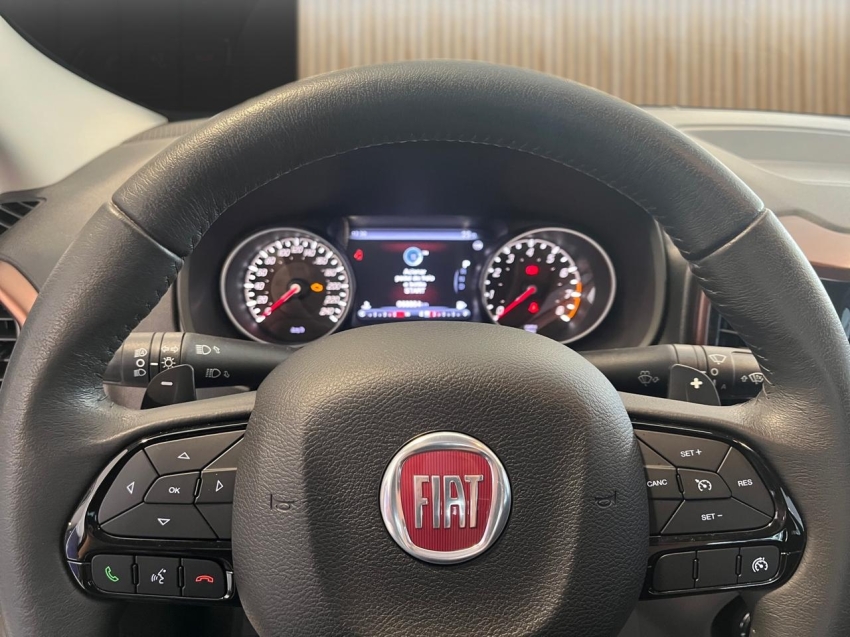 fiat toro 2.4 16v multiair flex volcano at9 2.3 4p automatico 20206