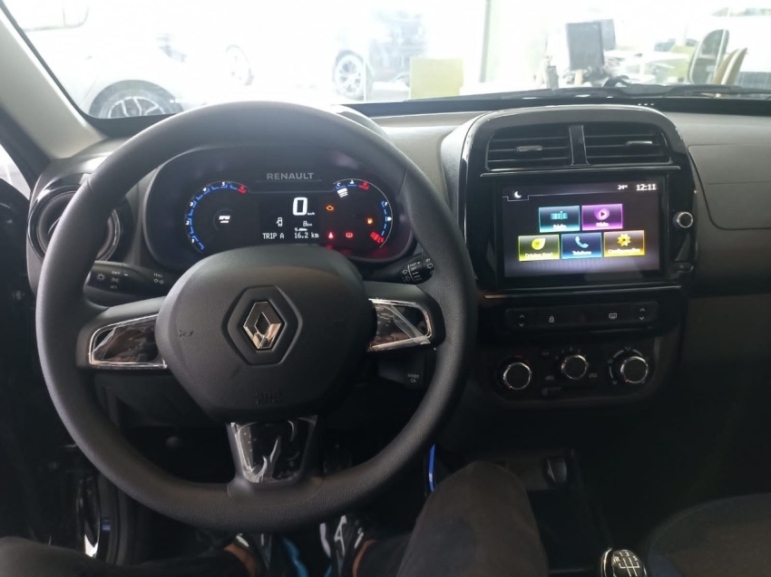 renault kwid intense 1.0.