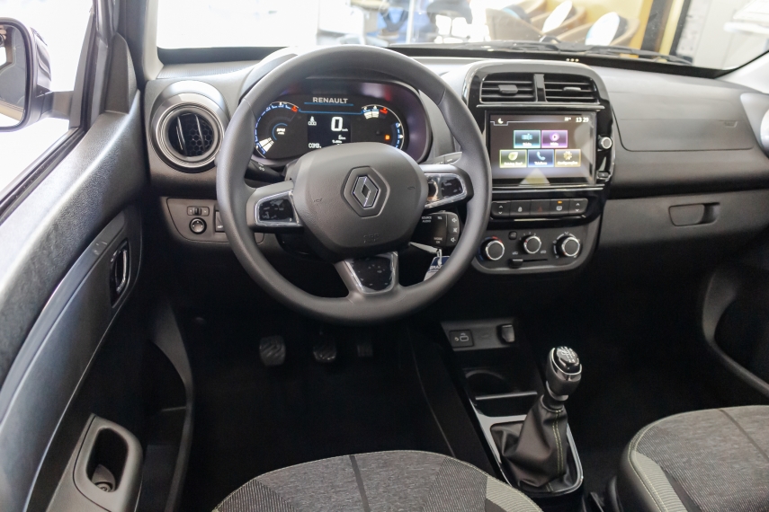 kwid outsider 1.0