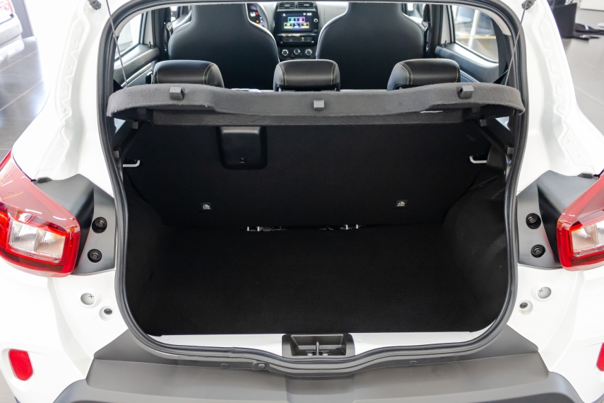 kwid outsider 1.0