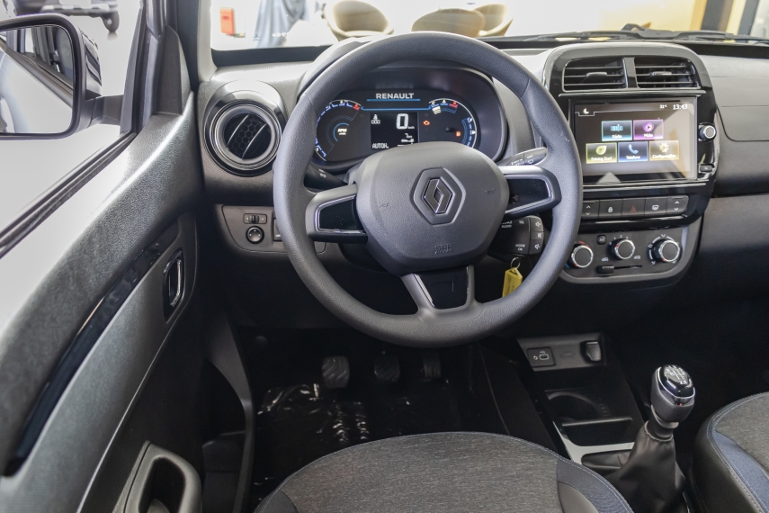 renault kwid intense 1.0.