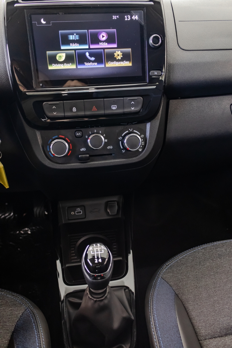 renault kwid intense 1.0.