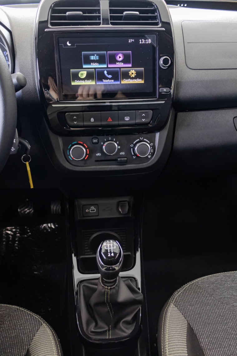 kwid outsider 1.0