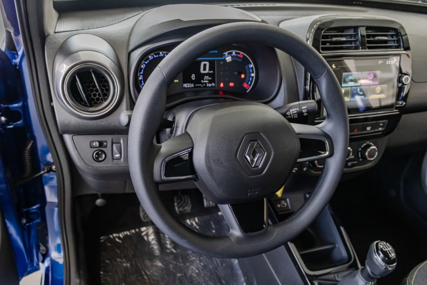 kwid outsider 1.0