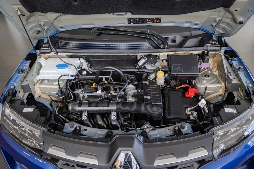 kwid outsider 1.0