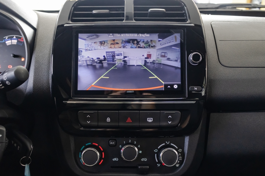 kwid outsider.