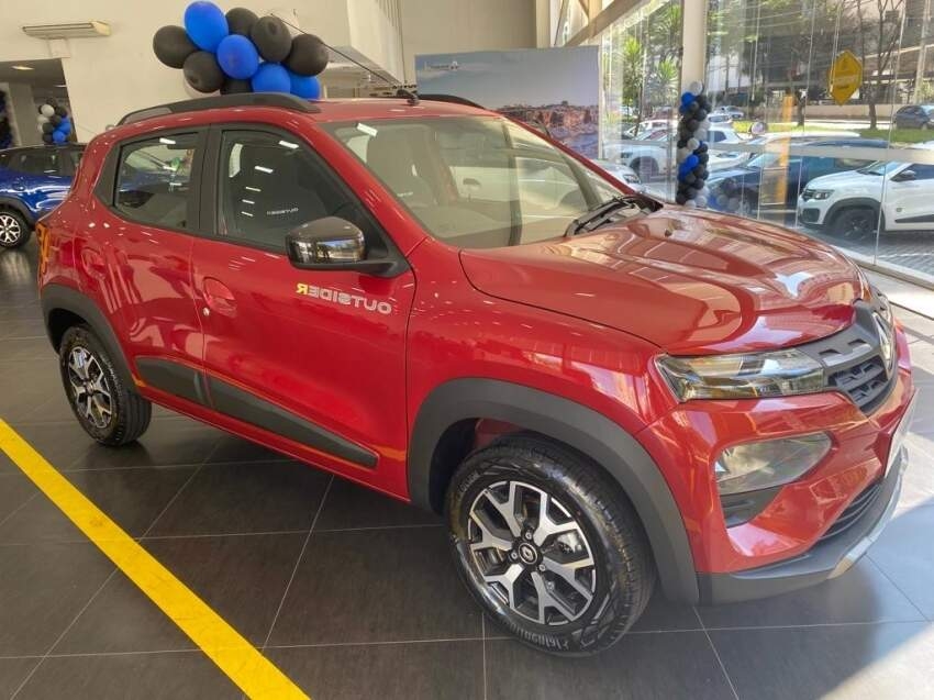 kwid outsider 1.0