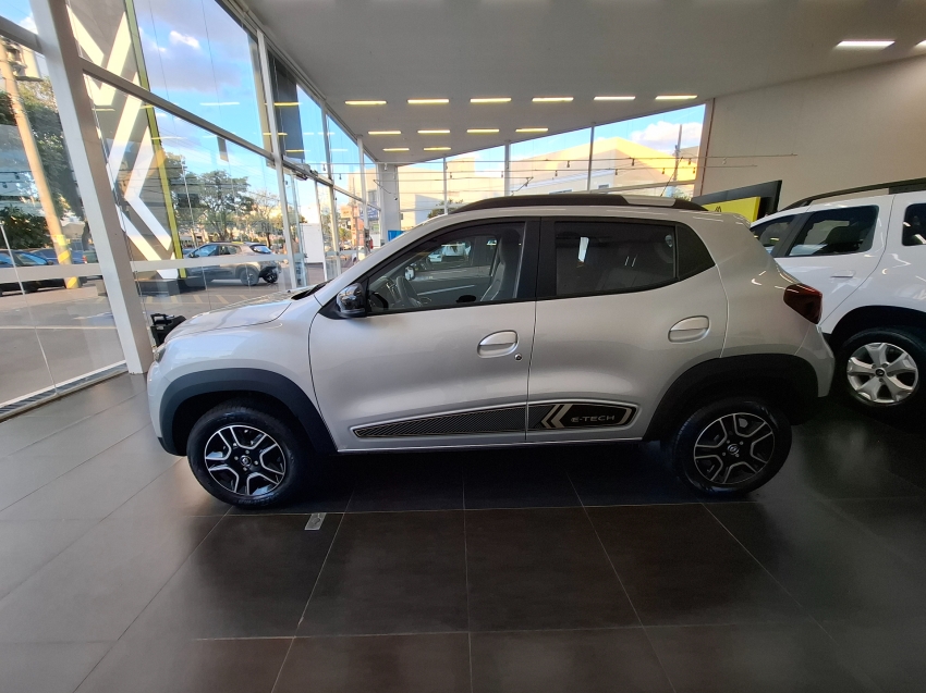 renault kwid e-tech automatico 23/247