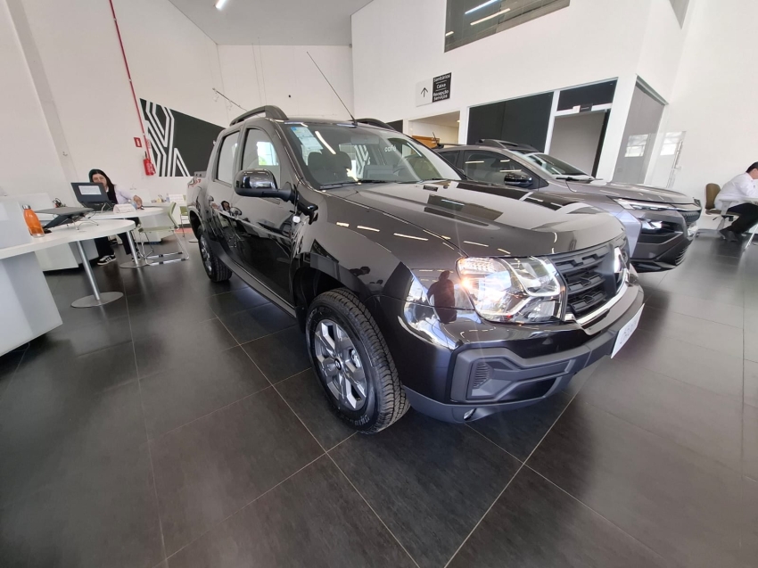 renault oroch 1.6 16v sce flex intense manual2