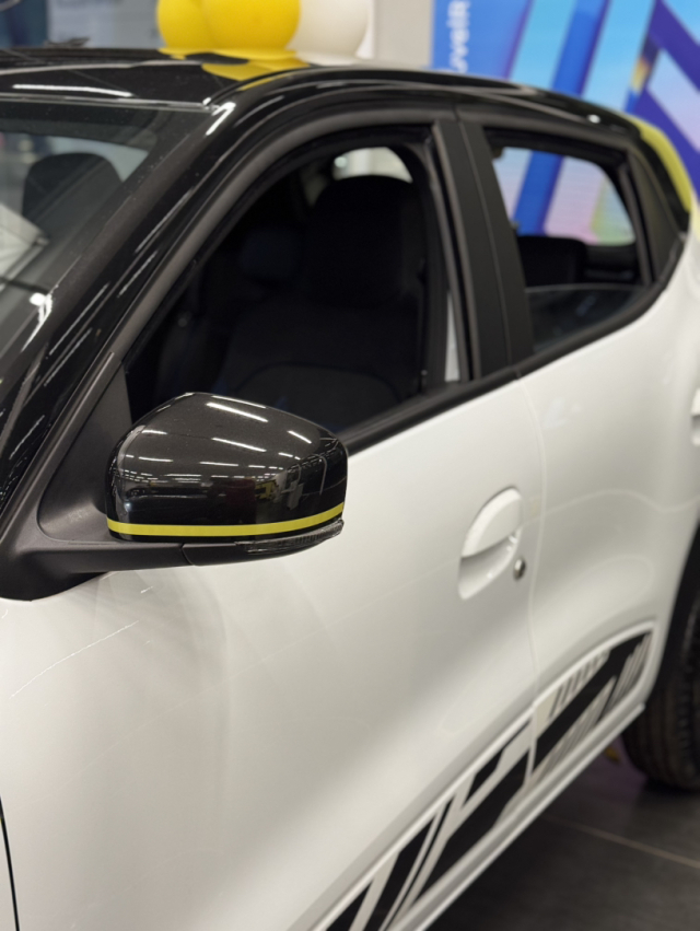 kwid iconic - condicao unica4