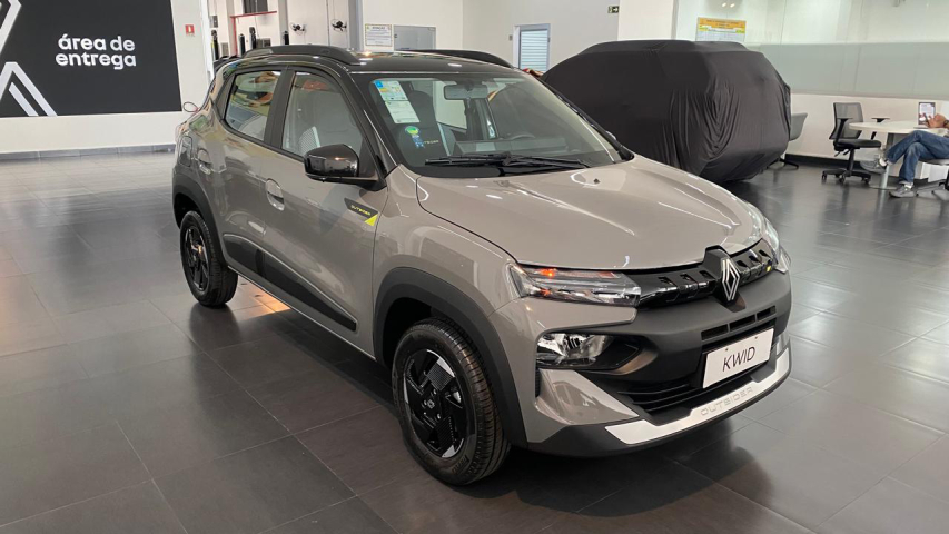 novo kwid 2027 outsider