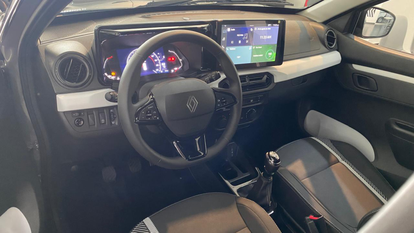 novo kwid 2027 outsider9