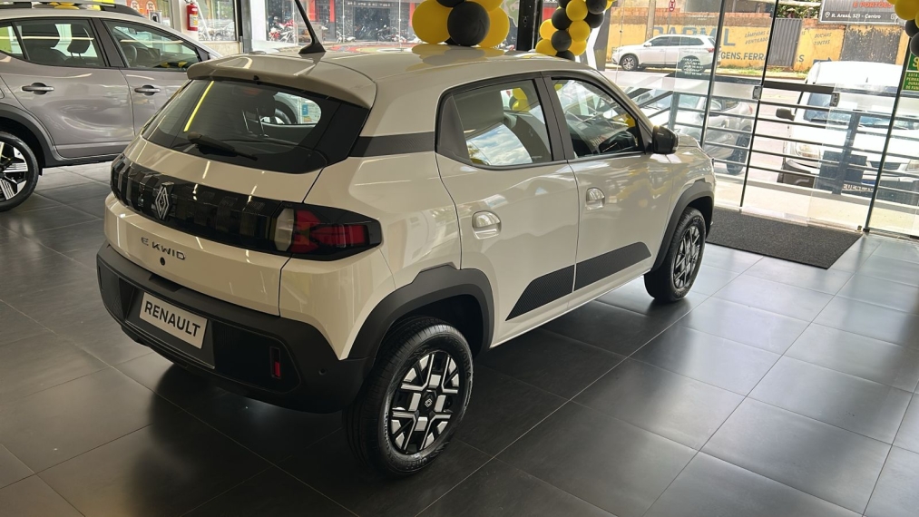 novo renault kwid e-tech5