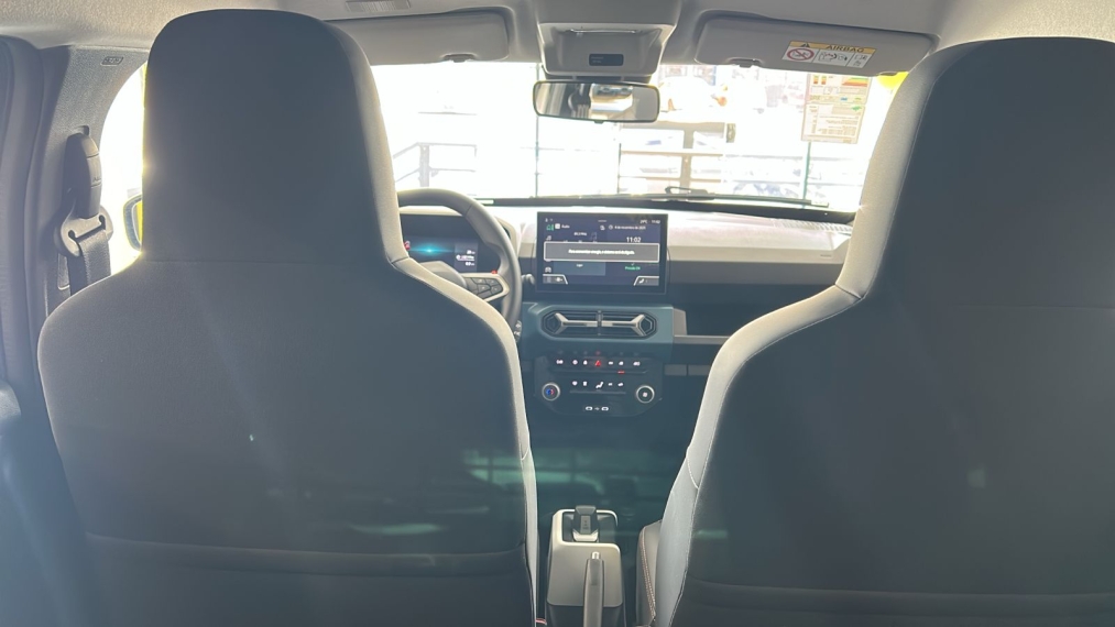 novo renault kwid e-tech9