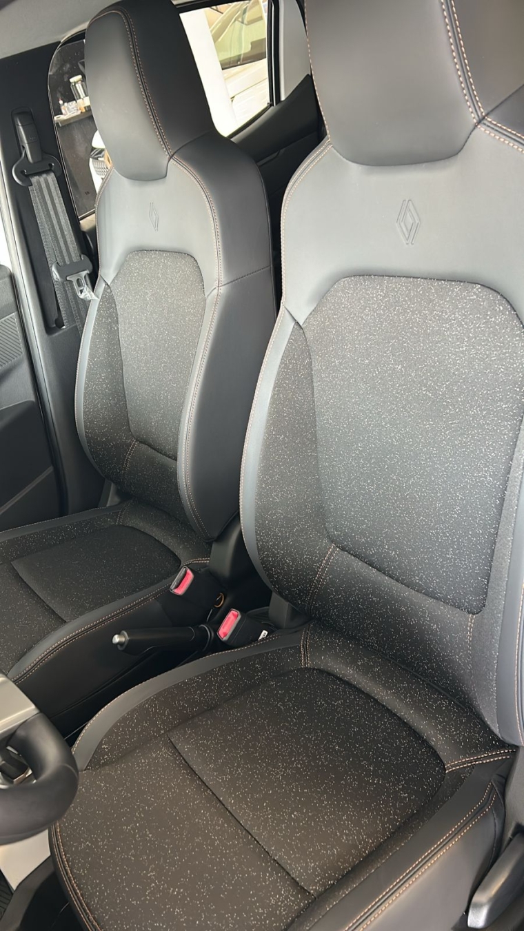 novo renault kwid e-tech16