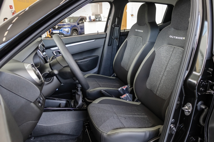 kwid iconic 1.0 mt10