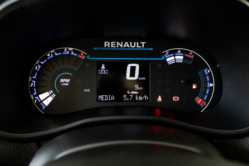 kwid iconic 1.0 mt13