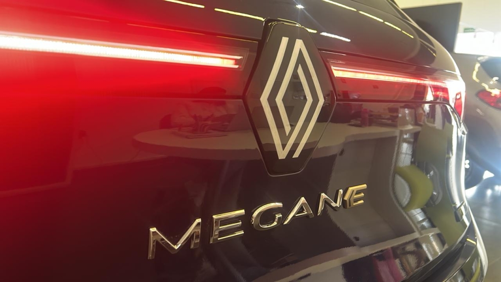 megane e-tech15