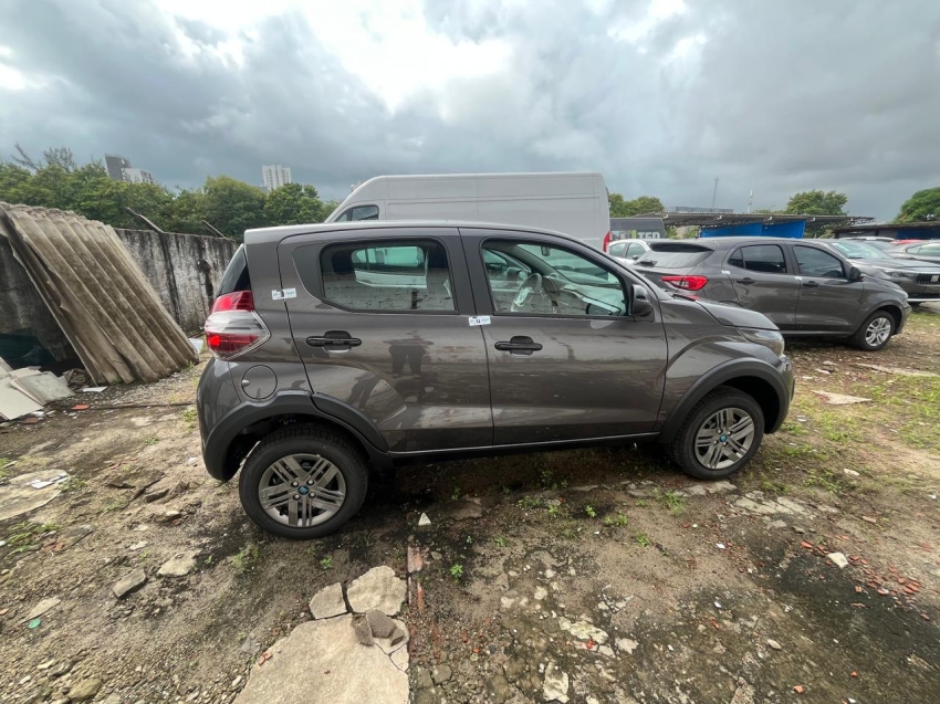 fiat mobi like 1.0 flex 2026 de r$ 79.060,00 por 68.990,00 com  parcelas 72x 999,00