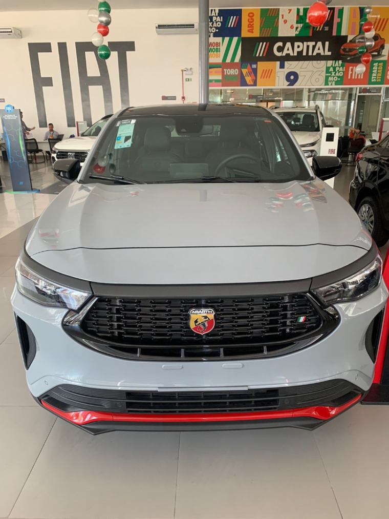 fiat fastback 1.3 turbo 270 flex abarth at6 4p automatico 2025 fiat fastback 1.3 turbo 270 flex abarth at6 4p automatico 2025