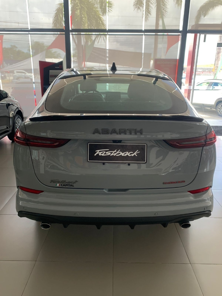 fiat fastback 1.3 turbo 270 flex abarth at6 4p automatico 2025 fiat fastback 1.3 turbo 270 flex abarth at6 4p automatico 2025