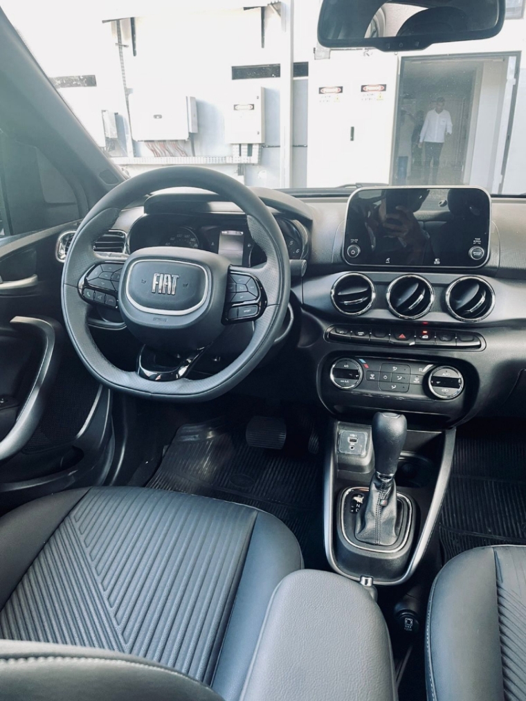 fiat cronos precision 1.3 automatico cvt r$ 119.990,00 por 114.990,00 (com usado na troca)