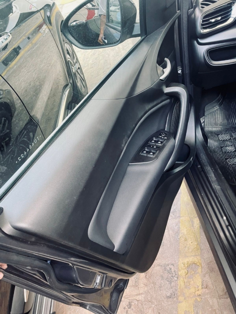 fiat cronos precision 1.3 automatico cvt r$ 119.990,00 por 114.990,00 (com usado na troca)