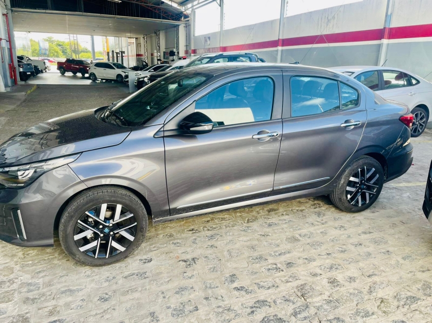 fiat cronos precision 1.3 automatico cvt r$ 119.990,00 por 114.990,00 (com usado na troca)