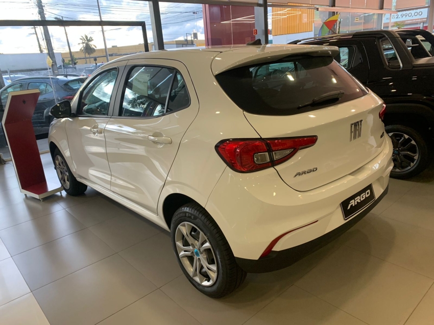 fiat argo drive 1.3 automatico cvt completo de r$ 102.990,00 por 96.990,00 fiat argo drive 1.3 automatico cvt completo de r$ 102.990,00 por 96.990,00