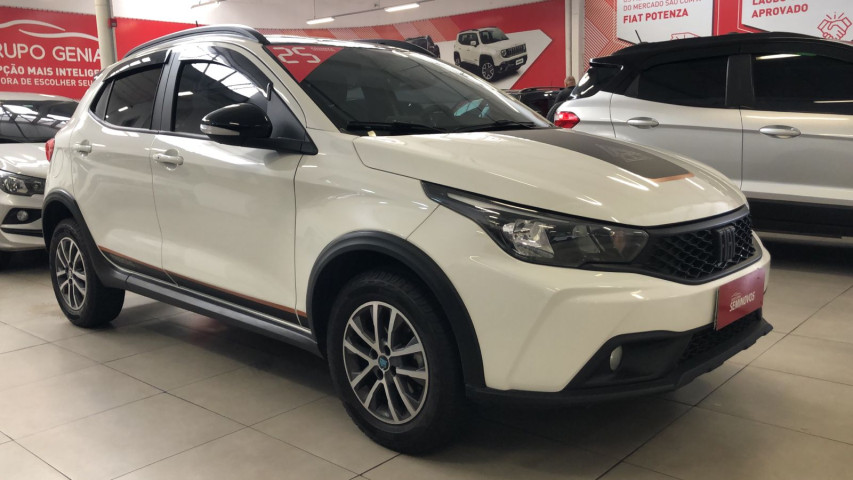 fiat argo 1.3 firefly flex trekking manual 4p 2025 fiat argo 1.3 firefly flex trekking manual 4p 2025