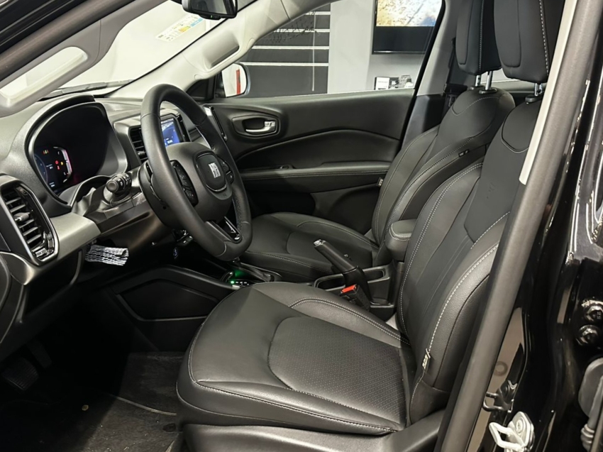 fiat toro 1.3 turbo 270 flex volcano at6 24/25 seminovo6