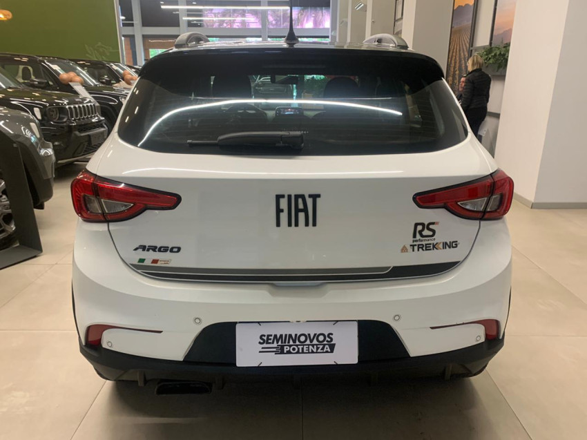 fiat argo 1.3 firefly flex trekking man 19/20 seminovo4