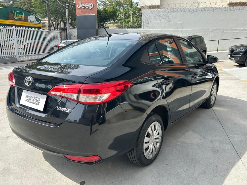 toyota yaris 1.5 16v flex sedan xl multidrive 24/25 seminovo3