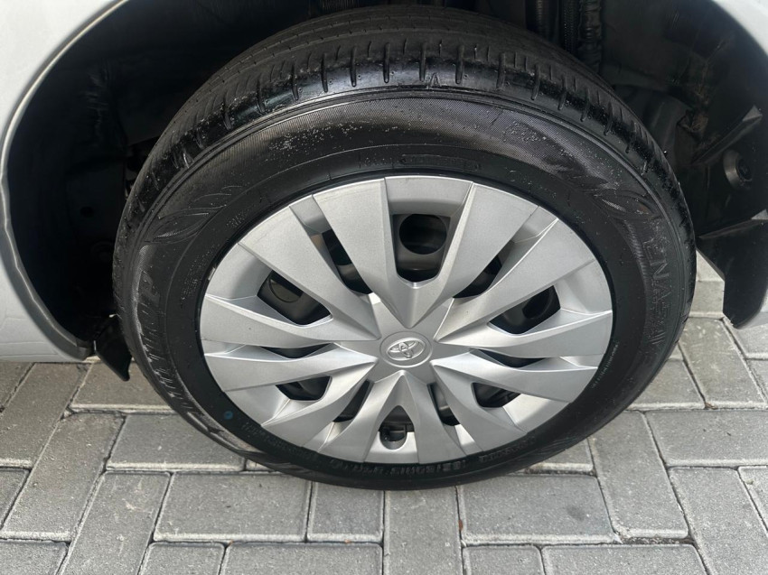 toyota yaris 1.5 16v flex xls multidrive 24/25 seminovo12