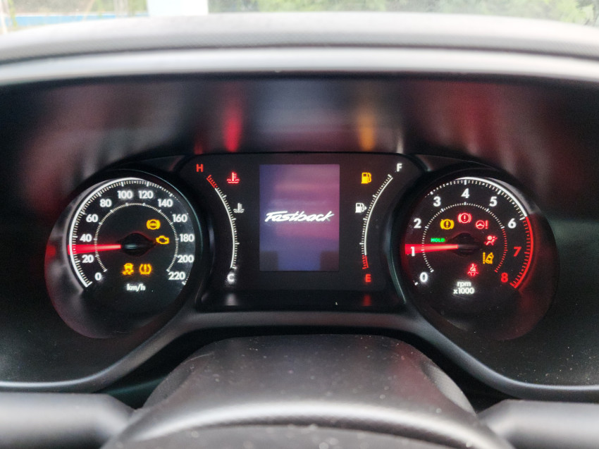 fiat fastback 1.0 turbo 200 hybrid audace cvt 24/25 seminovo9