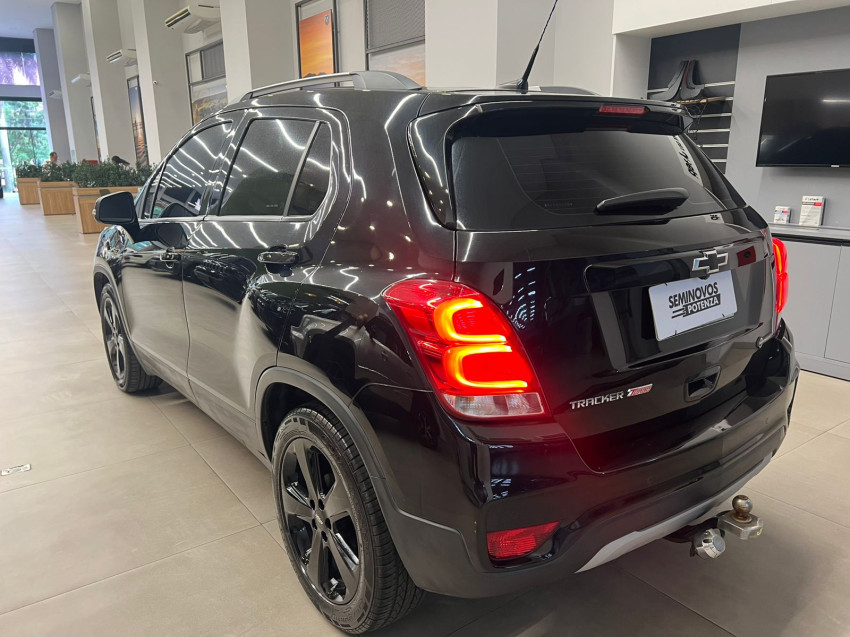chevrolet tracker 1.4 16v turbo flex midnight at 18/19 seminovo5
