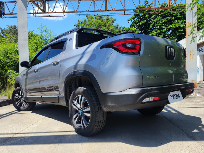 fiat toro 1.3 turbo 270 flex freedom at6 25/25 seminovo4