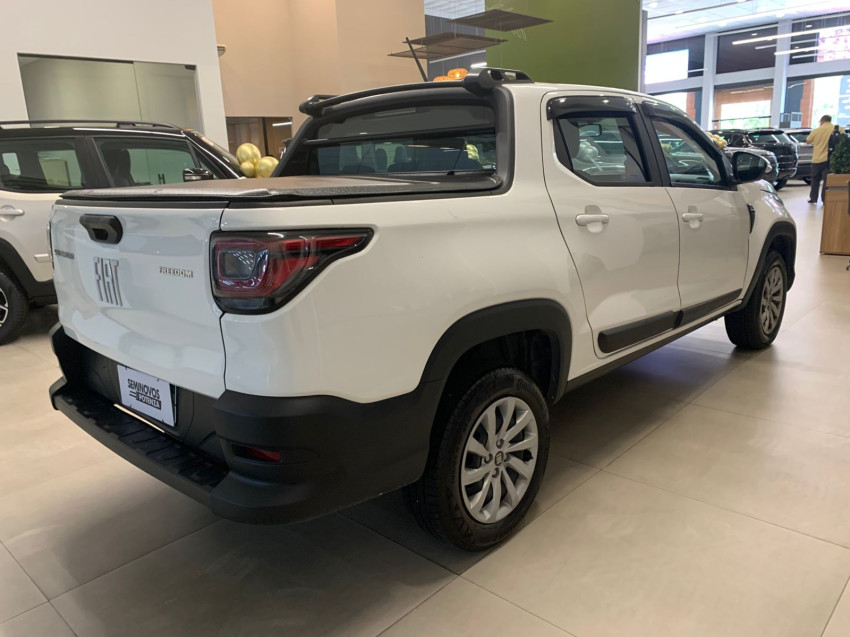 fiat strada 1.3 firefly flex freedom cd man 24/25 seminovo3