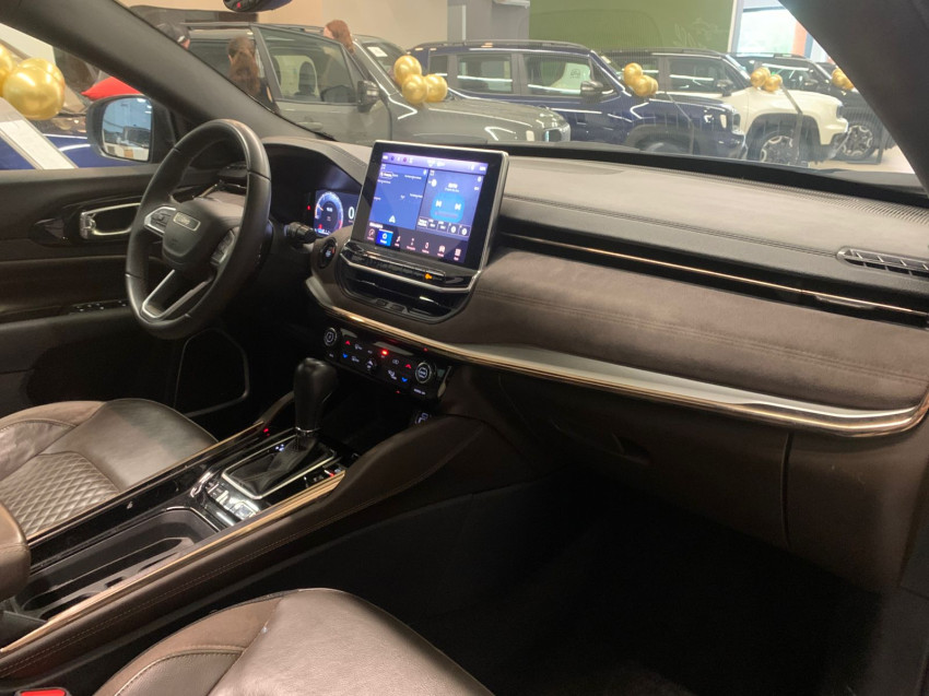 jeep commander 1.3 t270 turbo flex overland at6 22/23 seminovo8