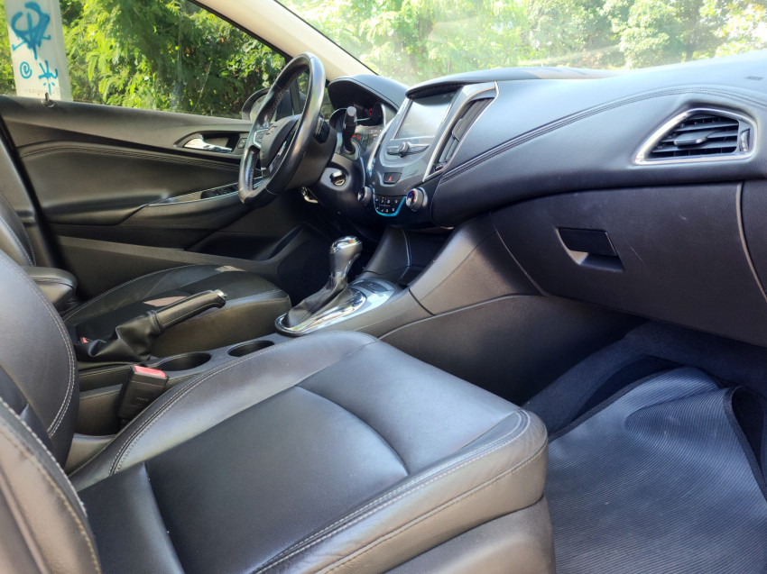 chevrolet cruze 1.4 turbo lt 16v flex 4p at 17/18 seminovo12