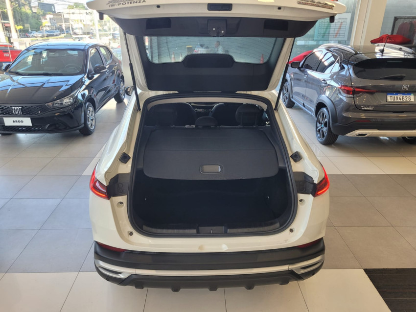 fiat fastback 1.0 turbo 200 flex audace cvt 22/23 seminovo4